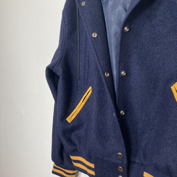 NEW WITHOUT TAGS CARMAR MEN'S BLUE LONG SLEEVE FULLY LINED VARSITY JACKET SIZE S - Picture 5 of 11